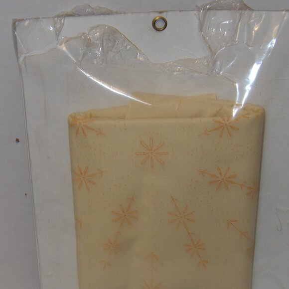 Vogart Quilt Block KIT for embroidery or ballpoint paint 8772A Daisy Leaf - Picture 3 of 3